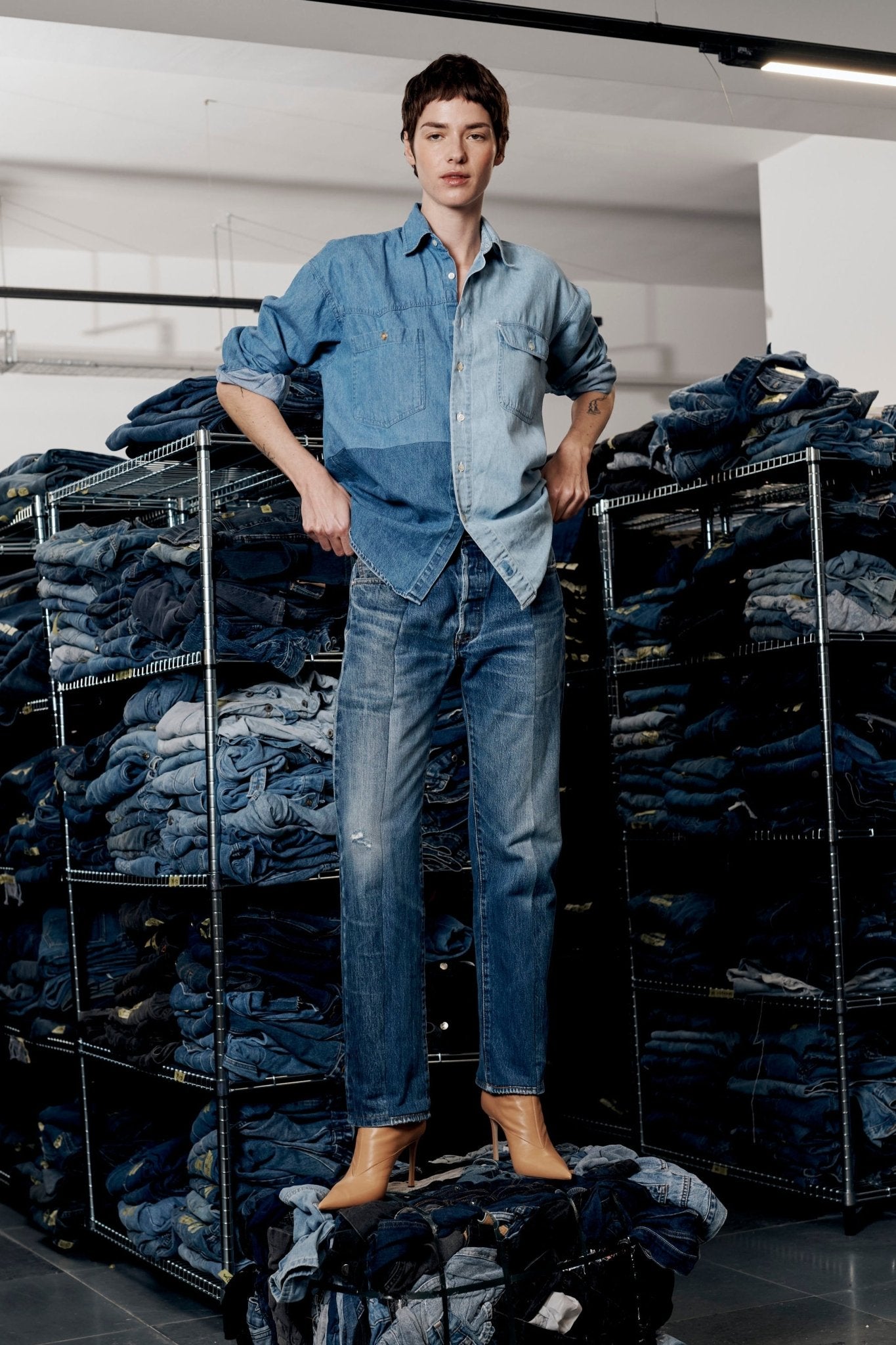 Stovepipe Jean Distressed Mid Blue - ELV Denim